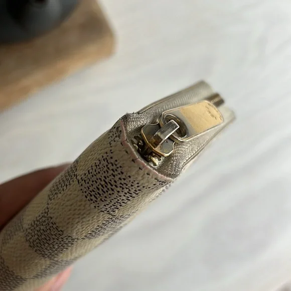 Louis Vuitton long zippy wallet - Picture 4 of 17